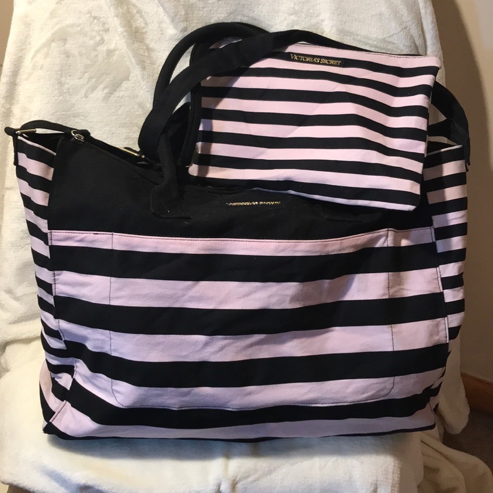 Victoria’s Secret shoulder bag with make up bag